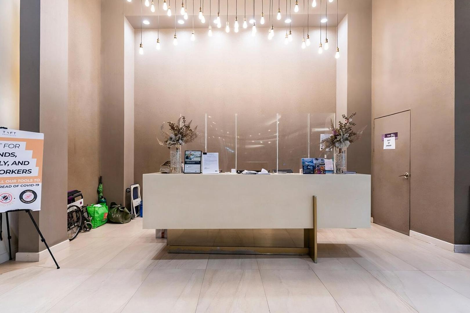 Cozy Space By Nomad Space Ph At Horizons 101 With Pool, Netflix, Wifi Cebu
